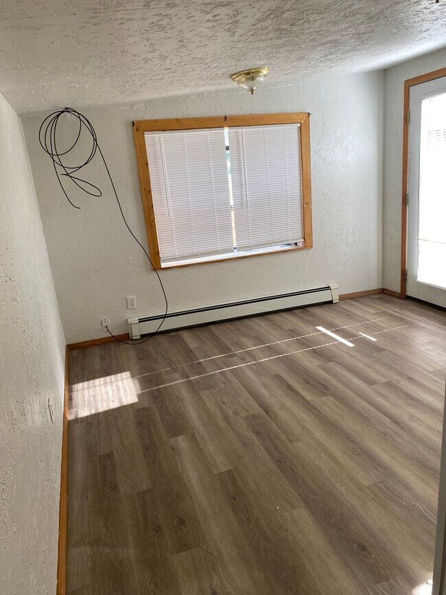 Photo - DDCO YELLOW Unit Studio Home