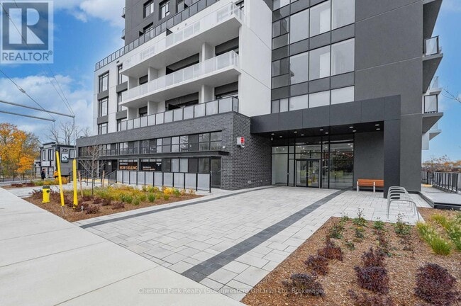 Photo - 71 Wyndham St S Unit 502