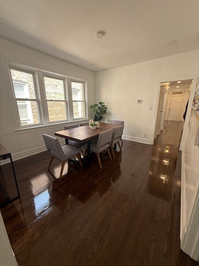 Photo - 5092 W Monroe St