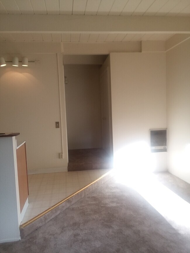 Photo - 322 Market St Unidad B