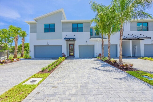 Photo - 7040 Channing Ave