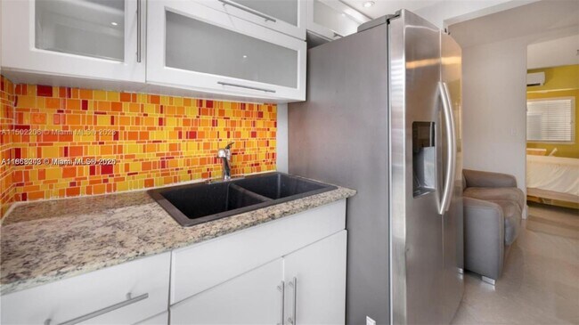 Photo - 626 Meridian Ave Unidad 5