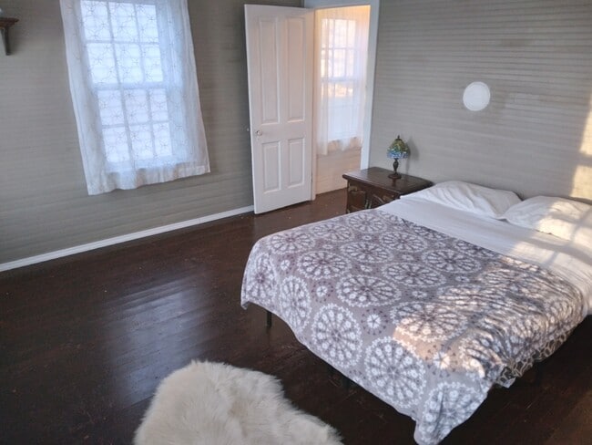 Photo - 908 Chestnut St