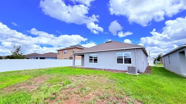 Photo - Charming Deltona 4/2 Ready for Move-in!