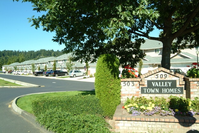 Building Photo - Townhomes at Mountain View - Valley