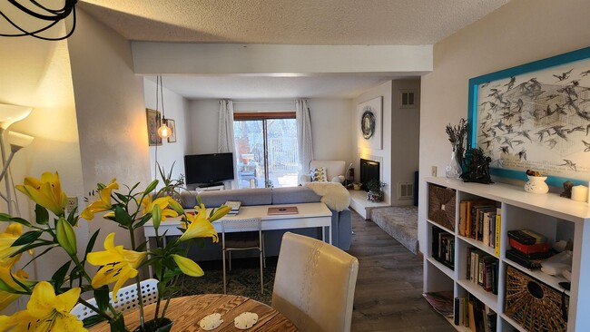 Photo - 4003 Wonderland Hill Ave