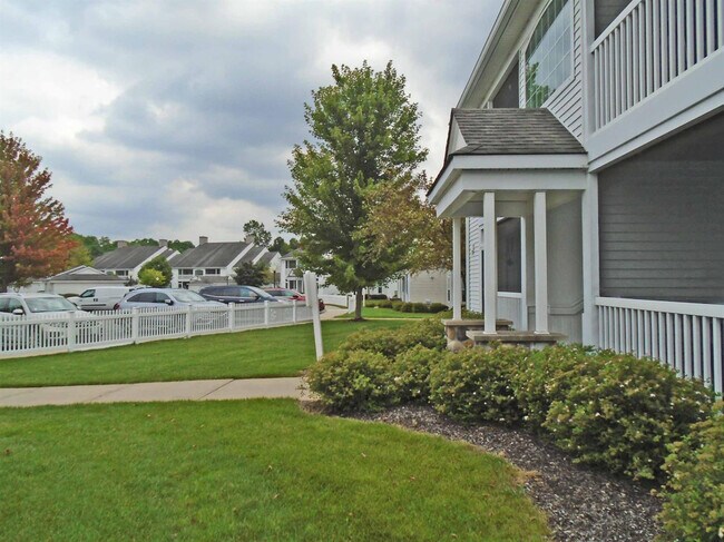 2800 S Knightsbridge Cir