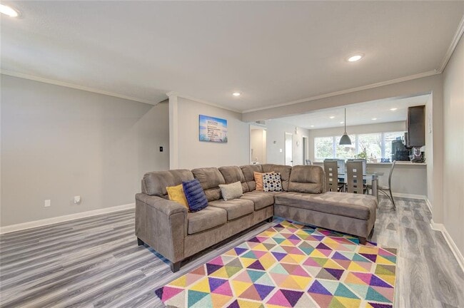 Photo - 811 Lovett Blvd Unit 20