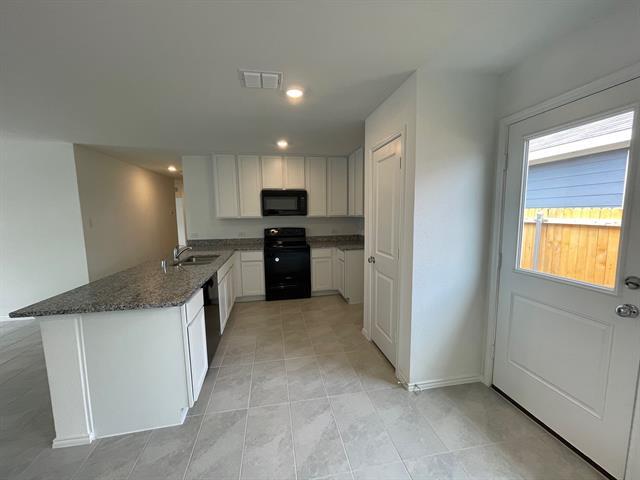 214 Harvest St