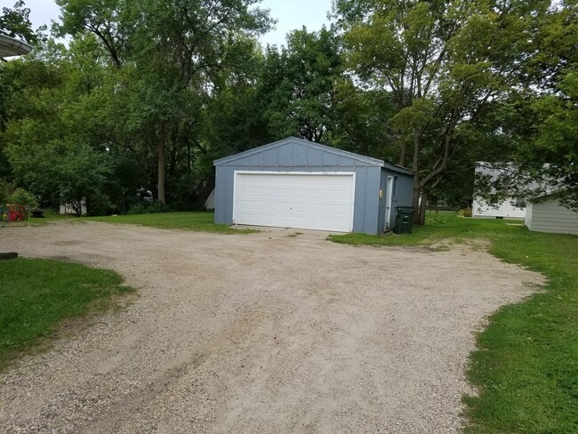 Photo - 405 12th St NW Unit #1