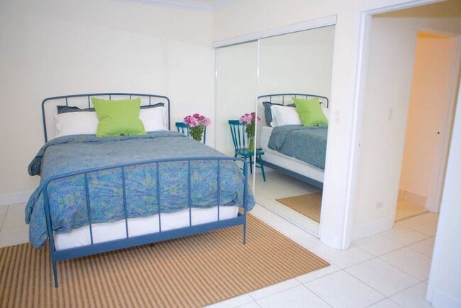 Photo - Cynthia Gardens Apartments