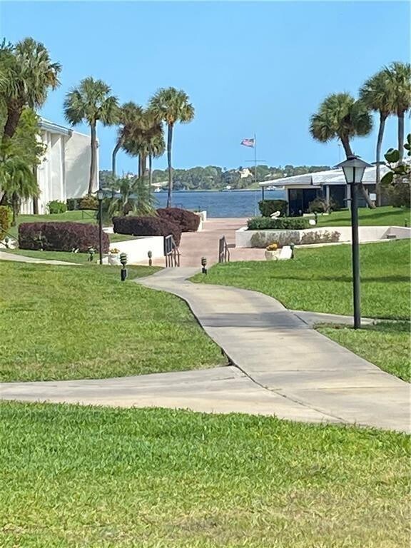 Building Photo - 175 SE St Lucie Blvd Unit H175