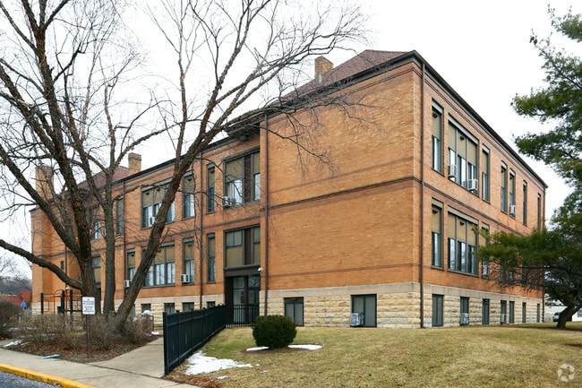 Photo - Burnham Schoolhouse