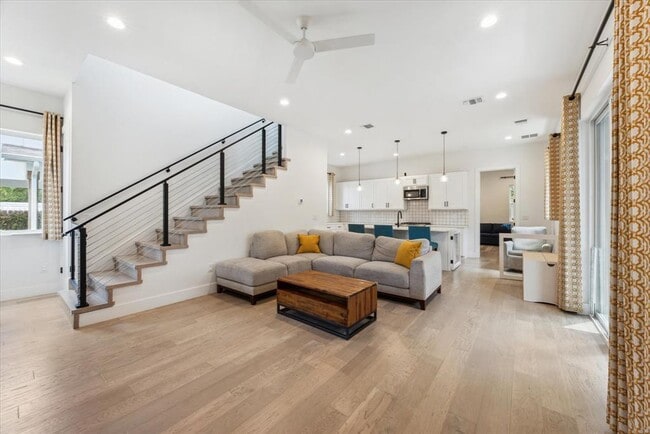 Photo - 5413 Blue Bird Ln