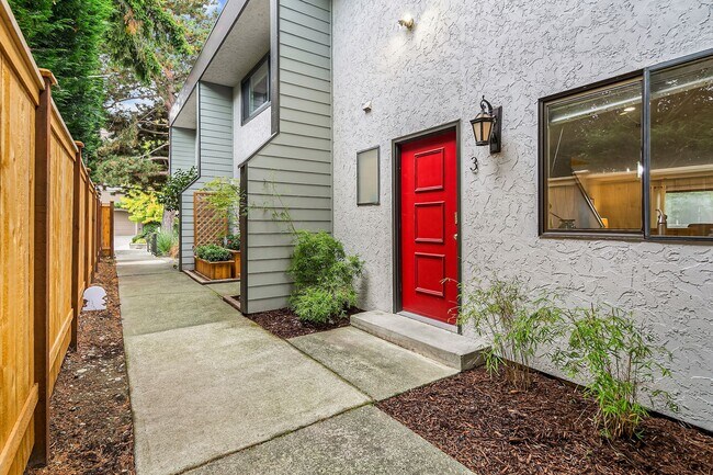 Photo - Fantastic location in the heart of downtown Kirkland!
