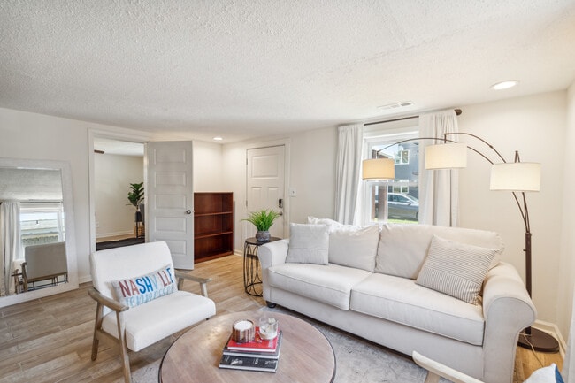 Photo - 135 Elmhurst Ave