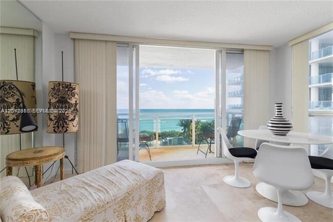 Building Photo - 6917 Collins Ave Unit 6917 Collins Ave #715