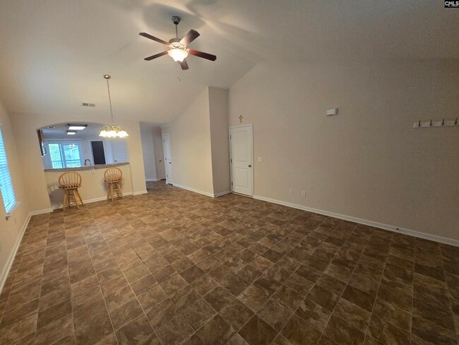 Photo - 374 Eagle Feather Loop