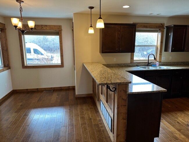 Photo - 504 Fowler Ave