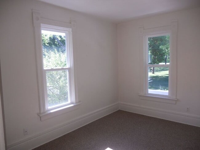 Photo - 205 1/2 Park Street