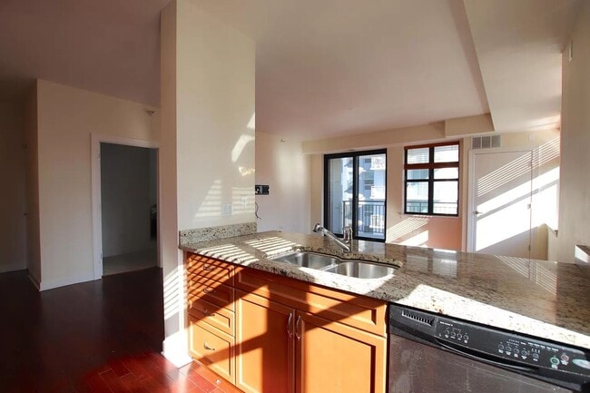 Photo - 451 W Huron St Unit 808