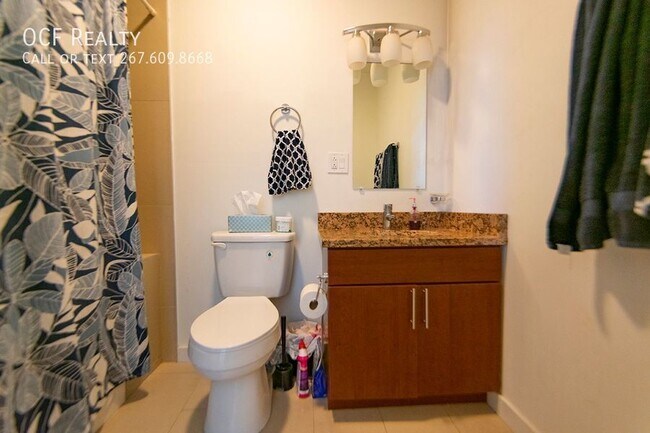 Photo - 4 Leverington Ave Unidad 201