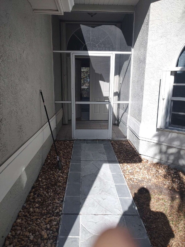 Photo - "Spacious 1732 Sq Ft 3-Bed, 2 Baths, in Tarpon Springs!"