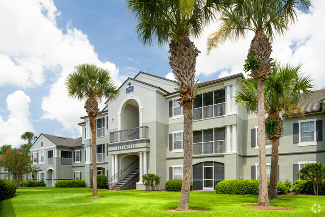 Building Photo - MAA Lakewood Ranch Rental