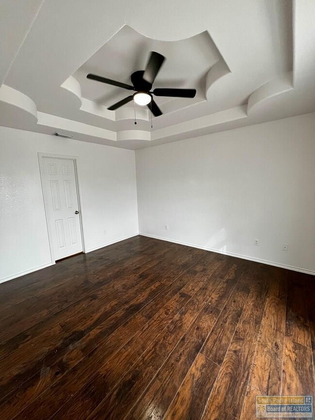 Photo - 2656 Malta St