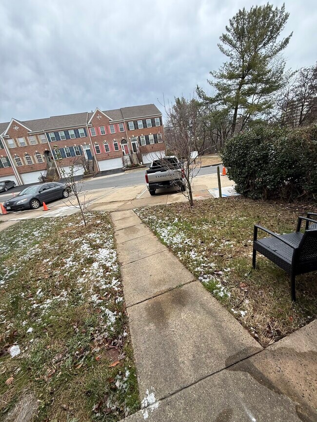 Photo - 238 Stevenson Sq