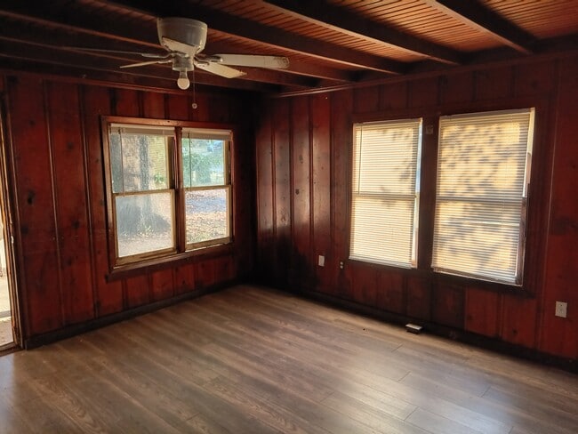 Photo - 2312 Ross Ave Unidad A