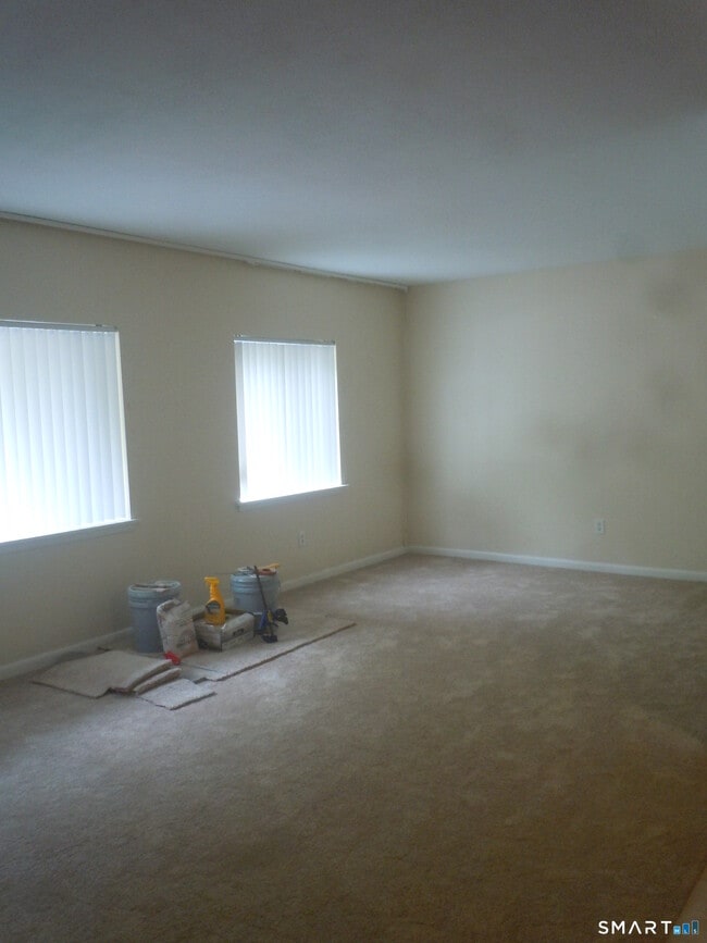 Photo - 1274 E Main St Unit A9