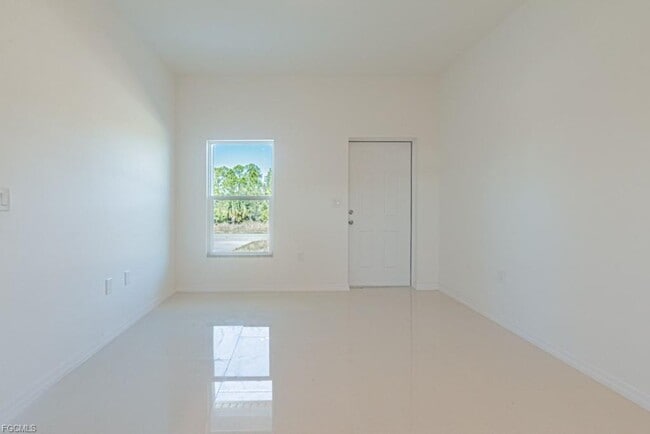 Photo - 2602 18th St W