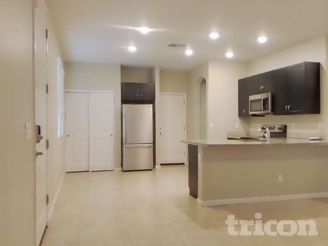 Photo - 12554 W Hummingbird Terrace