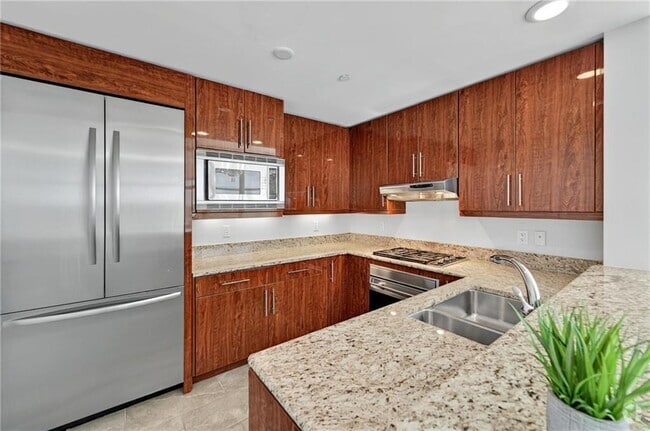 Building Photo - 1 W Exchange St Unit 3001 Rental