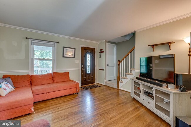 Building Photo - 2848 Fairhaven Ave
