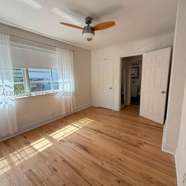 Photo - 6944 Byron Ave Unit 9