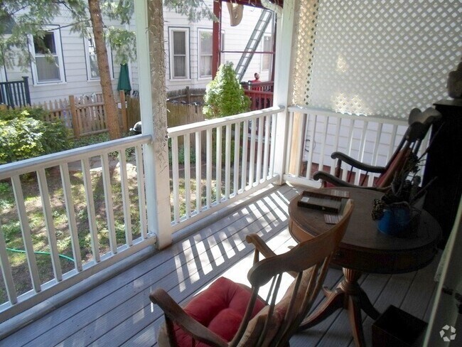 Building Photo - 1530 Cambridge St Unit 2 Rental