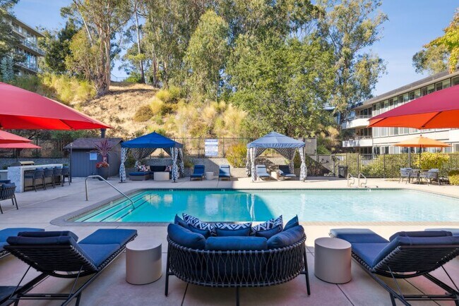 Photo - Sofi Belmont Glen