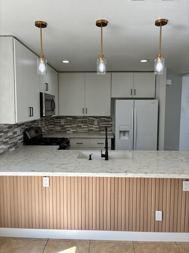 Photo - 5969 Woodfield Dr