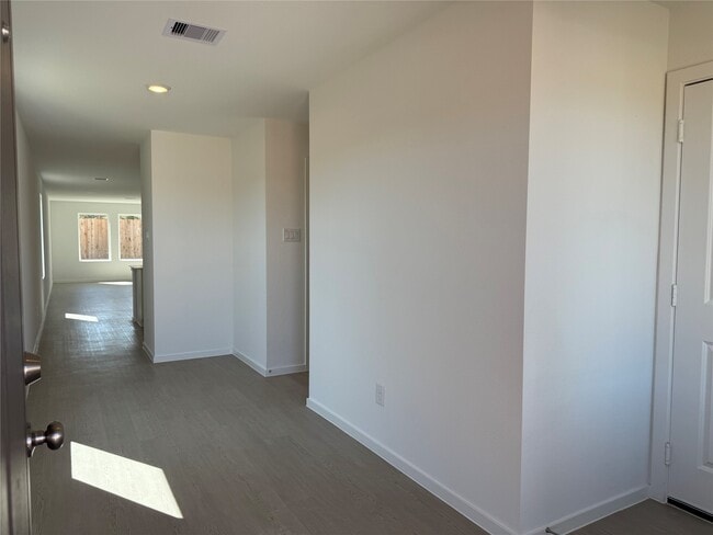 Photo - 458 Southern Magnolia Wy