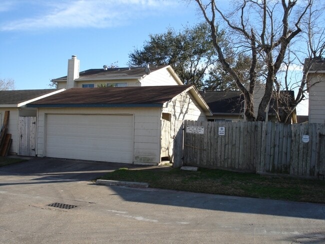 6620 Westwick Dr