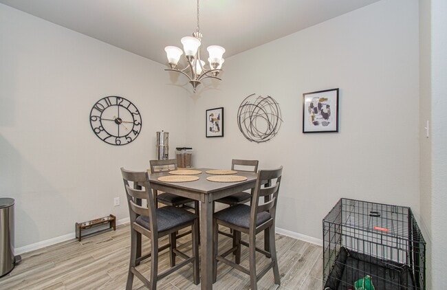 Photo - 5543 Evanston Ln