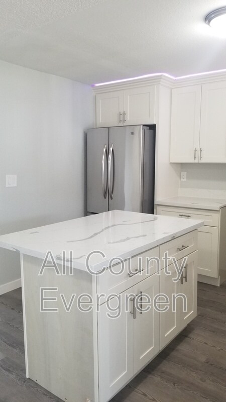 Photo - 216 Chicago Blvd S Unit A