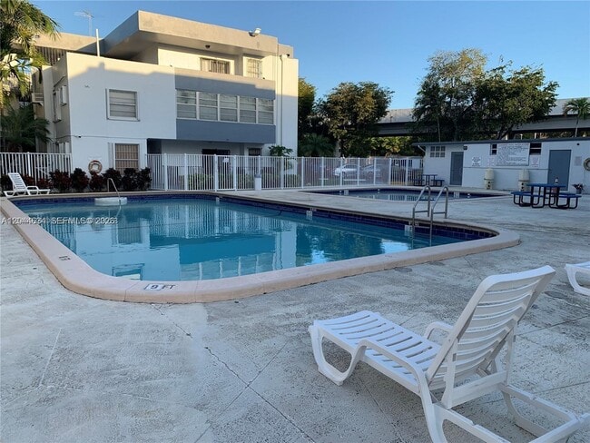 Photo - 2460 SW 18th Ave Unit 1205