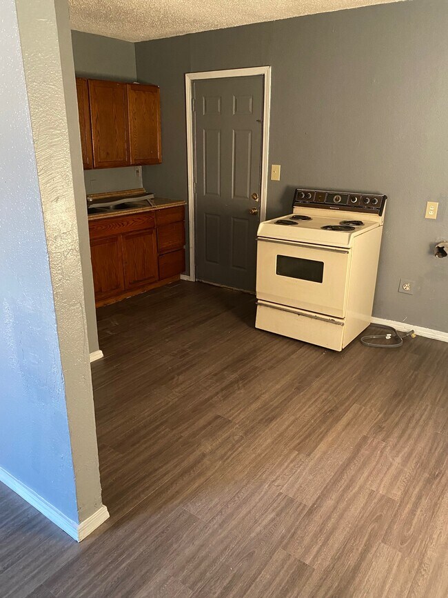 Photo - 4320 SE 43rd St