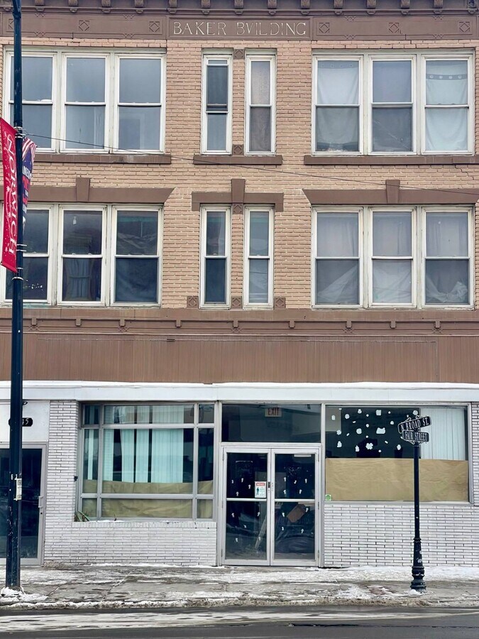 Photo - 43-45-45 N Broad St