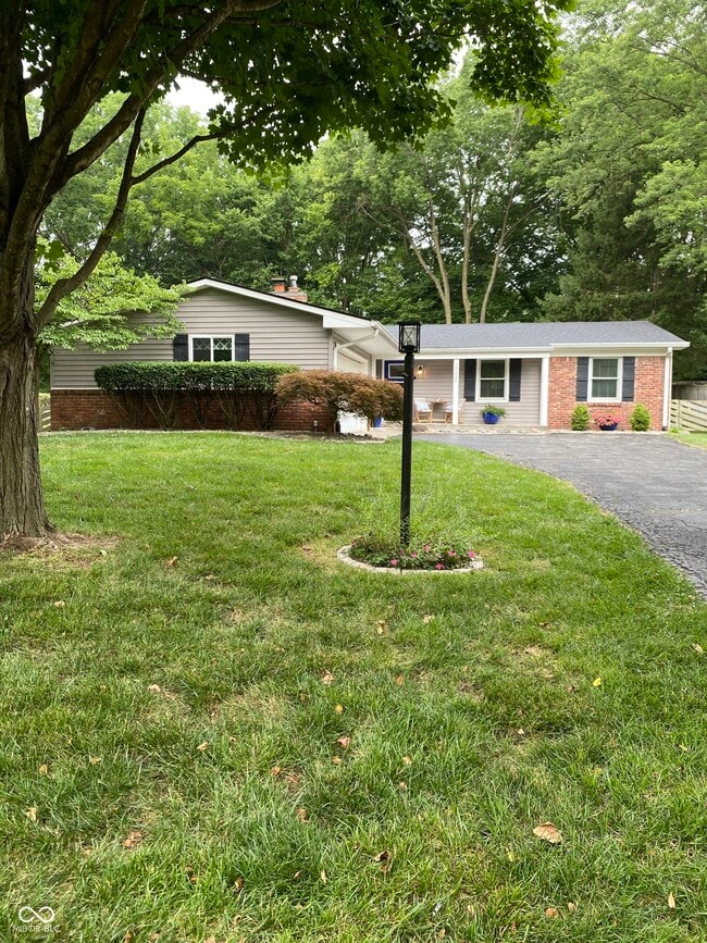 Photo - 10336 Orchard Park Dr W House