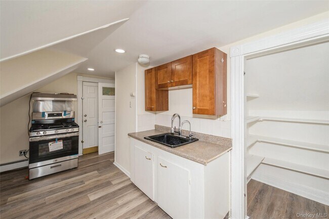 Photo - 36 Tyler Ave