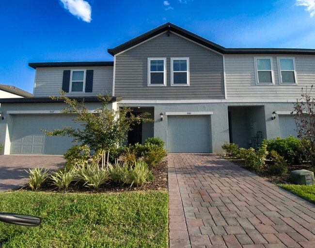 Building Photo - 561 Legacy Lp